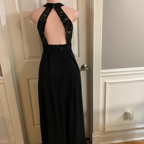 Women’s junior black halter maxi dress size (M) - Picture 8 of 11